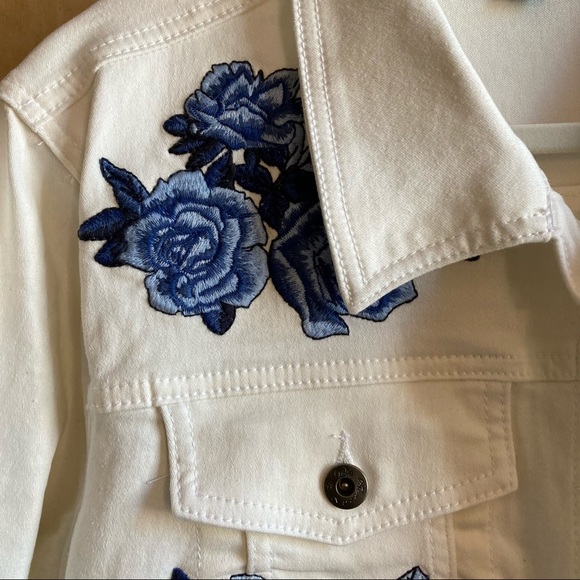 DG2 Virtual Stretch Embroidered Jean Jacket - Picture 2 of 6